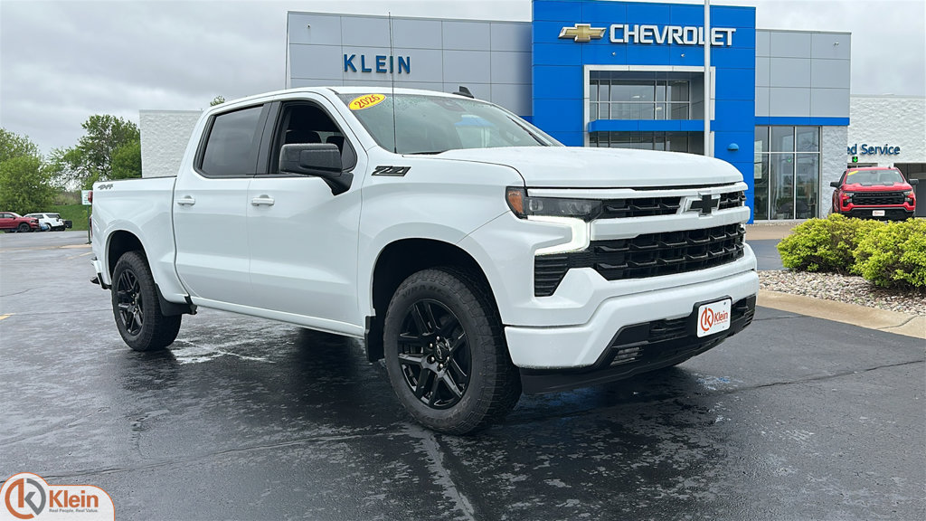 New 2026 Chevrolet Silverado 1500 RST w/ Dark Appearance Package AWD/4WD image 1