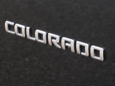 Used 2018 Chevrolet Colorado Z71 image 46