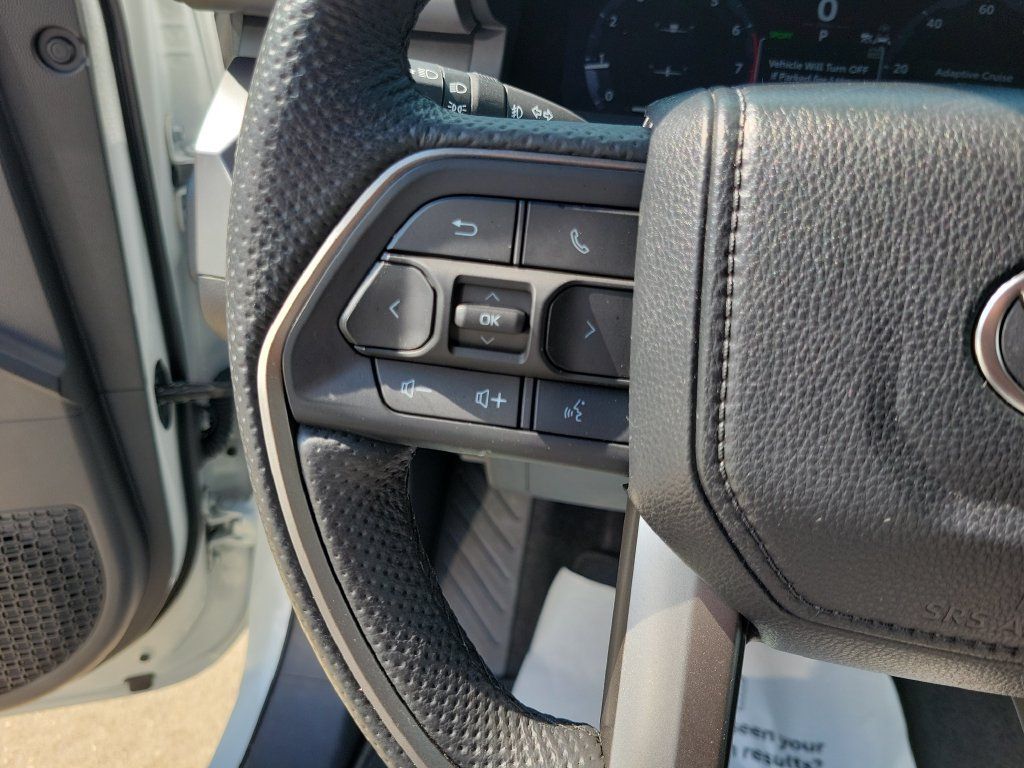 Used 2024 Toyota Tacoma TRD Sport AWD/4WD image 18