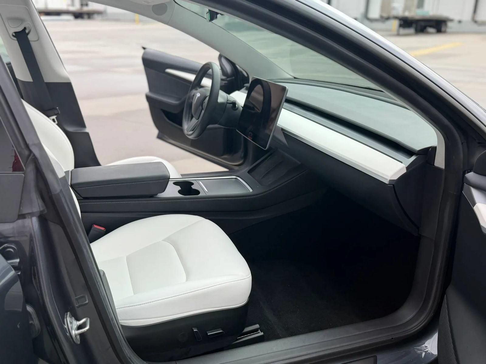 Used 2023 Tesla Model 3 Standard Range RWD image 24