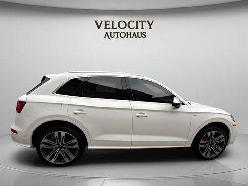Used 2018 Audi SQ5 Prestige AWD/4WD image 8