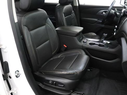 Used 2018 Chevrolet Traverse Premier AWD/4WD image 16