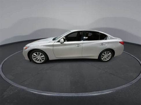 Used 2017 INFINITI Q50 3.0t Premium w/ 3.0T Premium Plus Package image 5