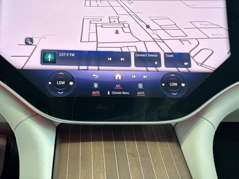 Certified 2023 Mercedes-Benz EQS 580 4MATIC Sedan image 18
