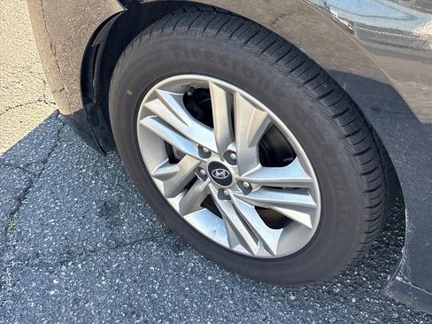 Used 2020 Hyundai Elantra Value Edition w/ Cargo Package (C1) image 15