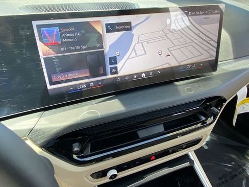 Used 2025 BMW i4 eDrive40 w/ Premium Package image 21