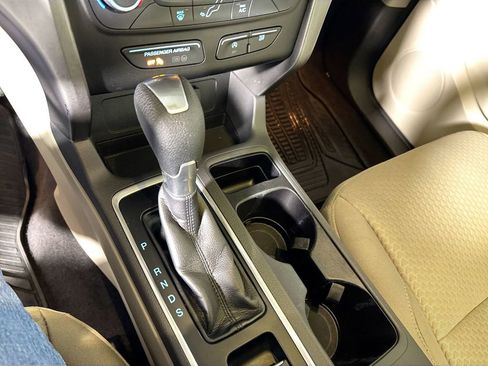 Used 2017 Ford Escape SE image 17
