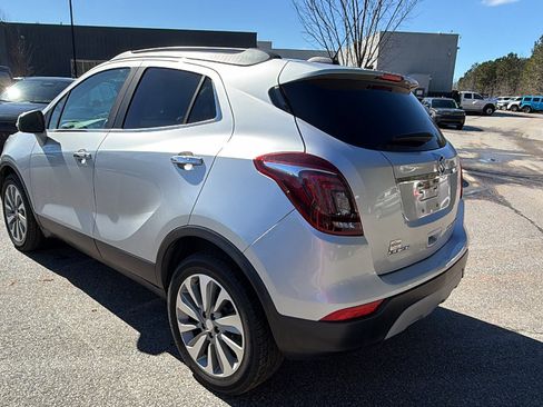 Used 2018 Buick Encore Preferred image 10