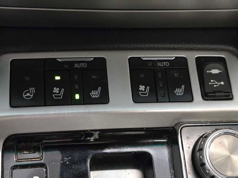 Used 2017 Toyota Land Cruiser AWD/4WD image 16