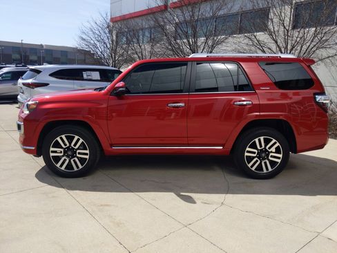 Used 2022 Toyota 4Runner Limited image 9