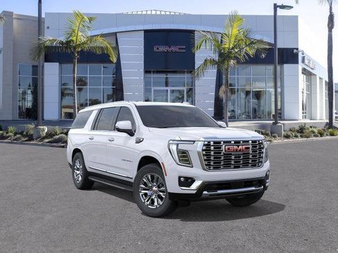 Used 2026 GMC Yukon XL Denali AWD/4WD image 1