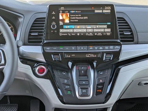 New 2026 Honda Odyssey Touring image 12