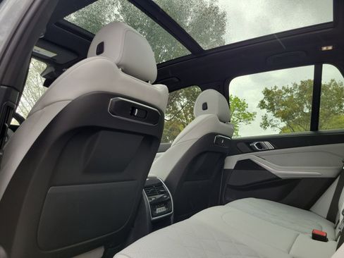 Used 2024 BMW X5 xDrive40i w/ M Sport Package image 14