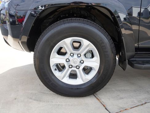 Used 2024 Toyota 4Runner SR5 image 13