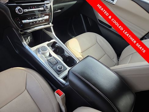 Used 2023 Ford Explorer Limited image 25