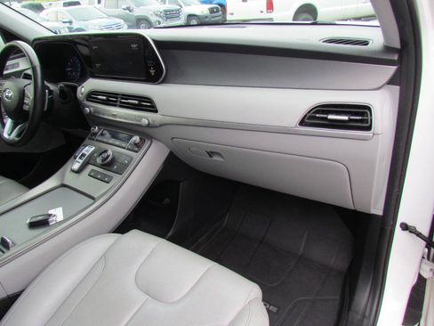 Used 2022 Hyundai Palisade SEL w/ 8P Bench Seat Package FWD image 19