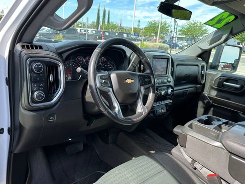 Used 2022 Chevrolet Silverado 2500 LT w/ Convenience Package AWD/4WD image 20