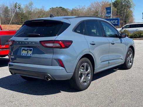 Used 2024 Ford Escape ST-Line image 3