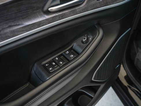 Used 2023 Jeep Grand Cherokee 4WD 4xe w/ Luxury Tech Group II image 20