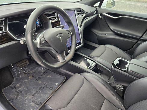 Used 2017 Tesla Model S 75 RWD image 10
