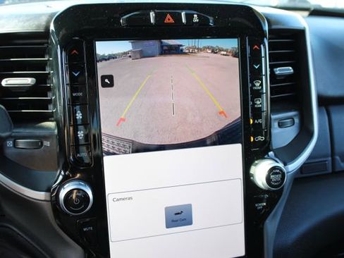 Used 2024 RAM 2500 Big Horn w/ Sport Appearance Package image 22