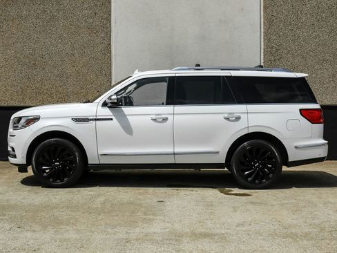 Used 2020 Lincoln Navigator Black Label w/ Cargo Convenience Package AWD/4WD image 15