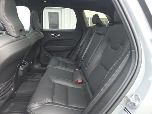 New 2026 Volvo XC60 B5 Ultra w/ Climate Package image 19