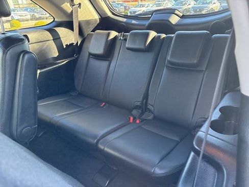 Used 2018 Toyota Highlander Limited image 11