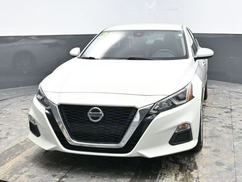 Used 2021 Nissan Altima 2.5 S image 2
