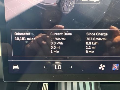 Used 2024 Tesla Cybertruck Cyberbeast AWD/4WD image 22
