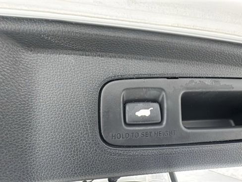 Used 2023 Honda CR-V EX-L image 16