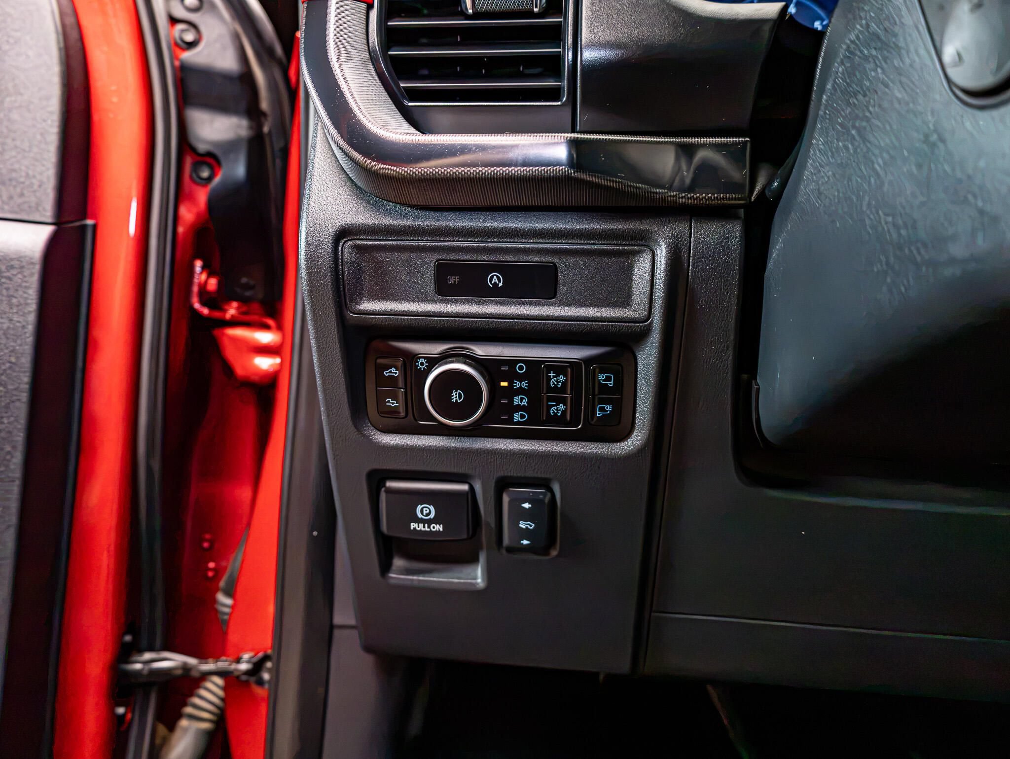 Used 2025 Ford F150 Raptor AWD/4WD image 17