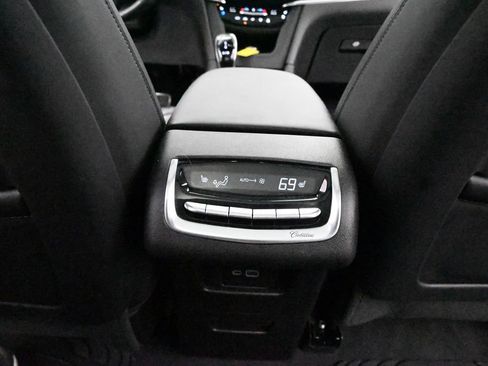 Used 2024 Cadillac XT6 Sport AWD/4WD image 18