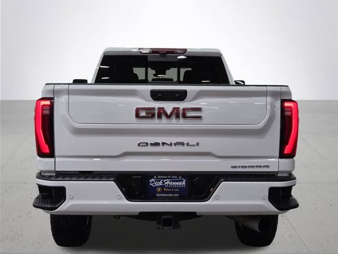 Used 2025 GMC Sierra 3500 Denali w/ Denali Reserve Package image 11