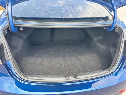 Used 2016 Hyundai Elantra SE FWD image 16