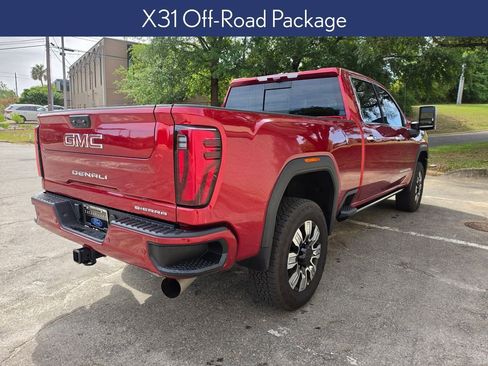 Used 2024 GMC Sierra 2500 Denali w/ Denali Reserve Package AWD/4WD image 3