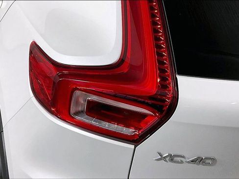 Used 2023 Volvo XC40 B5 Plus w/ Protection Package Premier AWD/4WD image 28