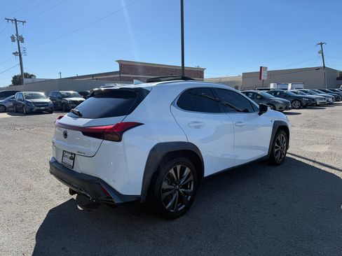 Used 2019 Lexus UX 200 F Sport image 5