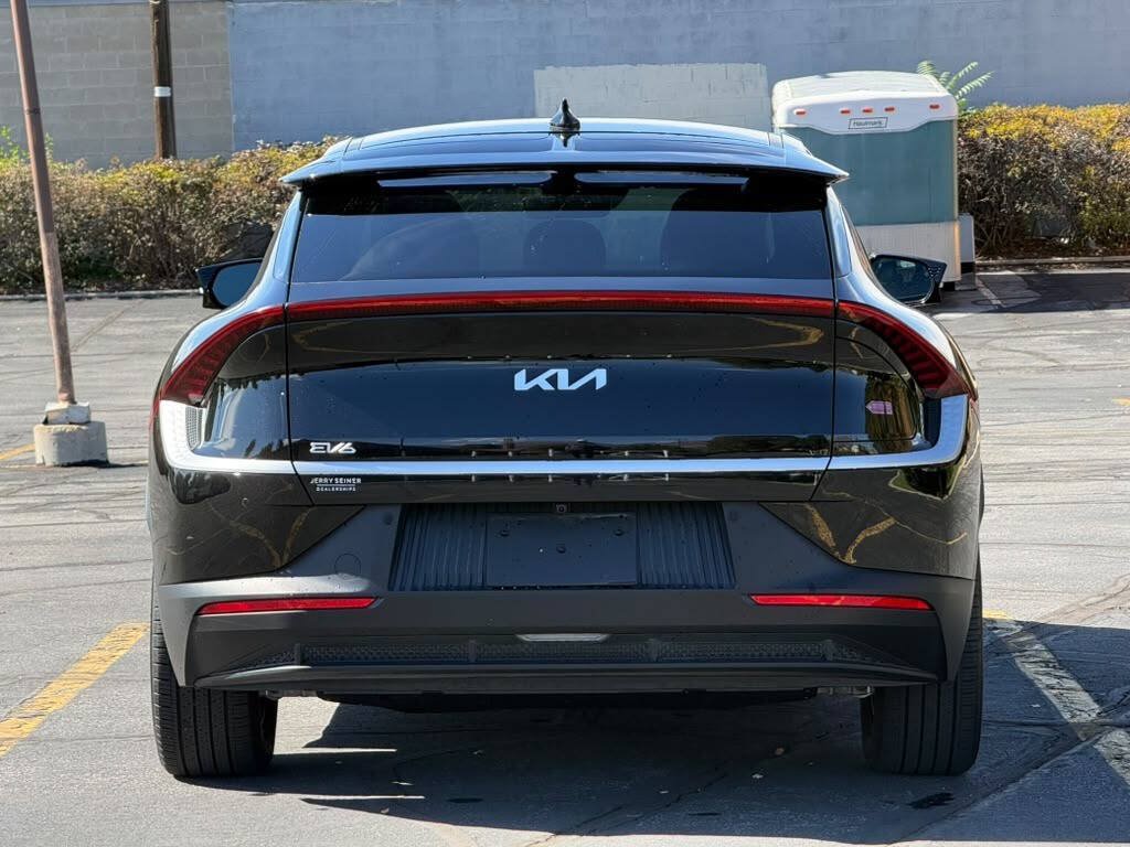 Used 2024 Kia EV6 Light AWD/4WD image 4