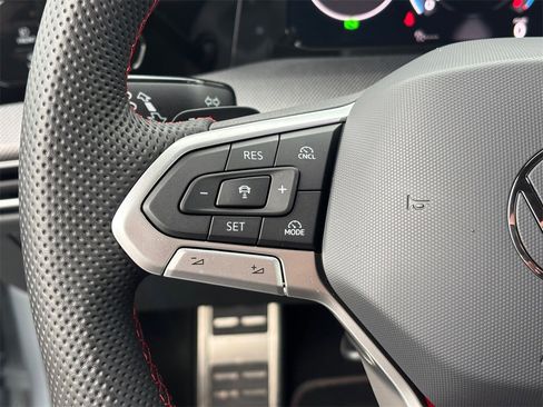 Used 2025 Volkswagen GTI Autobahn image 17