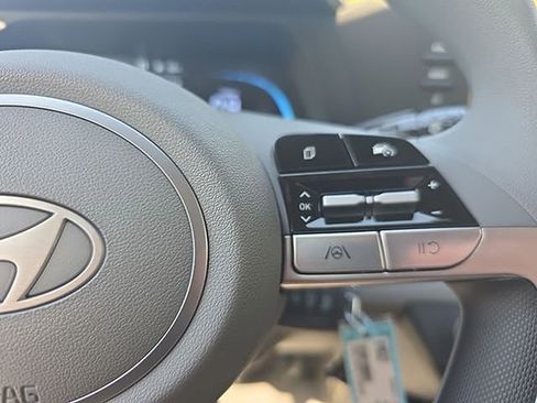 New 2026 Hyundai Elantra SE image 28