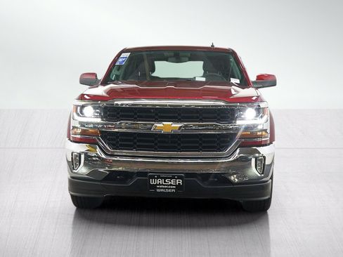 Used 2018 Chevrolet Silverado 1500 LT w/ All Star Edition AWD/4WD image 8