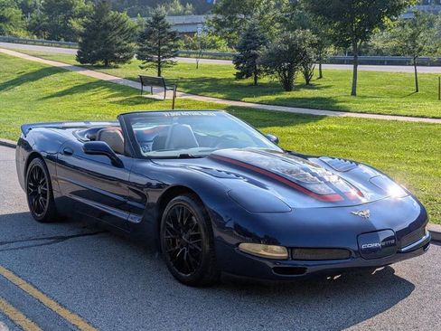 Used 2004 Chevrolet Corvette Convertible w/ Preferred Equipment Group image 27