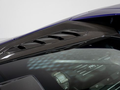 Used 2024 Lamborghini Huracan Tecnica RWD image 23