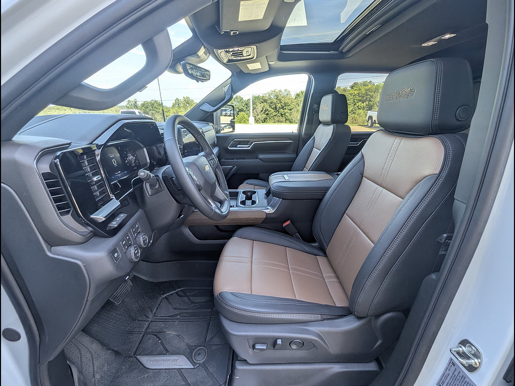 New 2026 Chevrolet Silverado 3500 High Country w/ High Country Premium Package AWD/4WD image 16