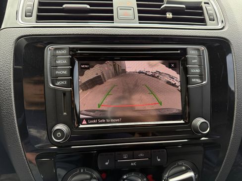 Used 2018 Volkswagen Jetta Sport image 29