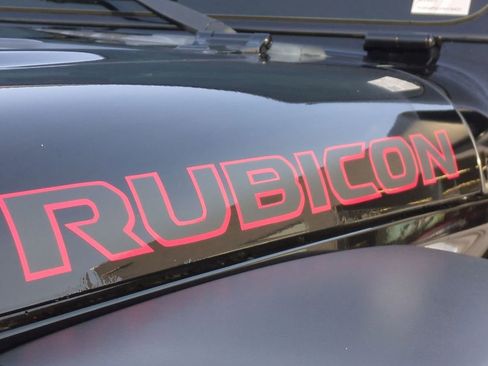 Used 2020 Jeep Wrangler Unlimited Rubicon w/ Dual Top Group image 13