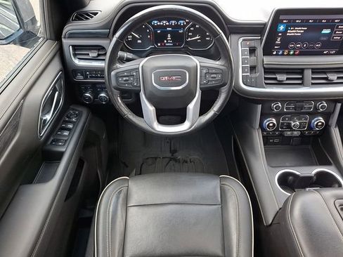 Used 2021 GMC Yukon SLT w/ SLT Premium Package image 13