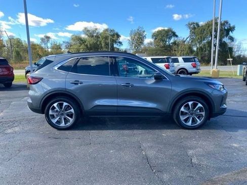 New 2024 Ford Escape Platinum w/ Premium Technology Package image 8