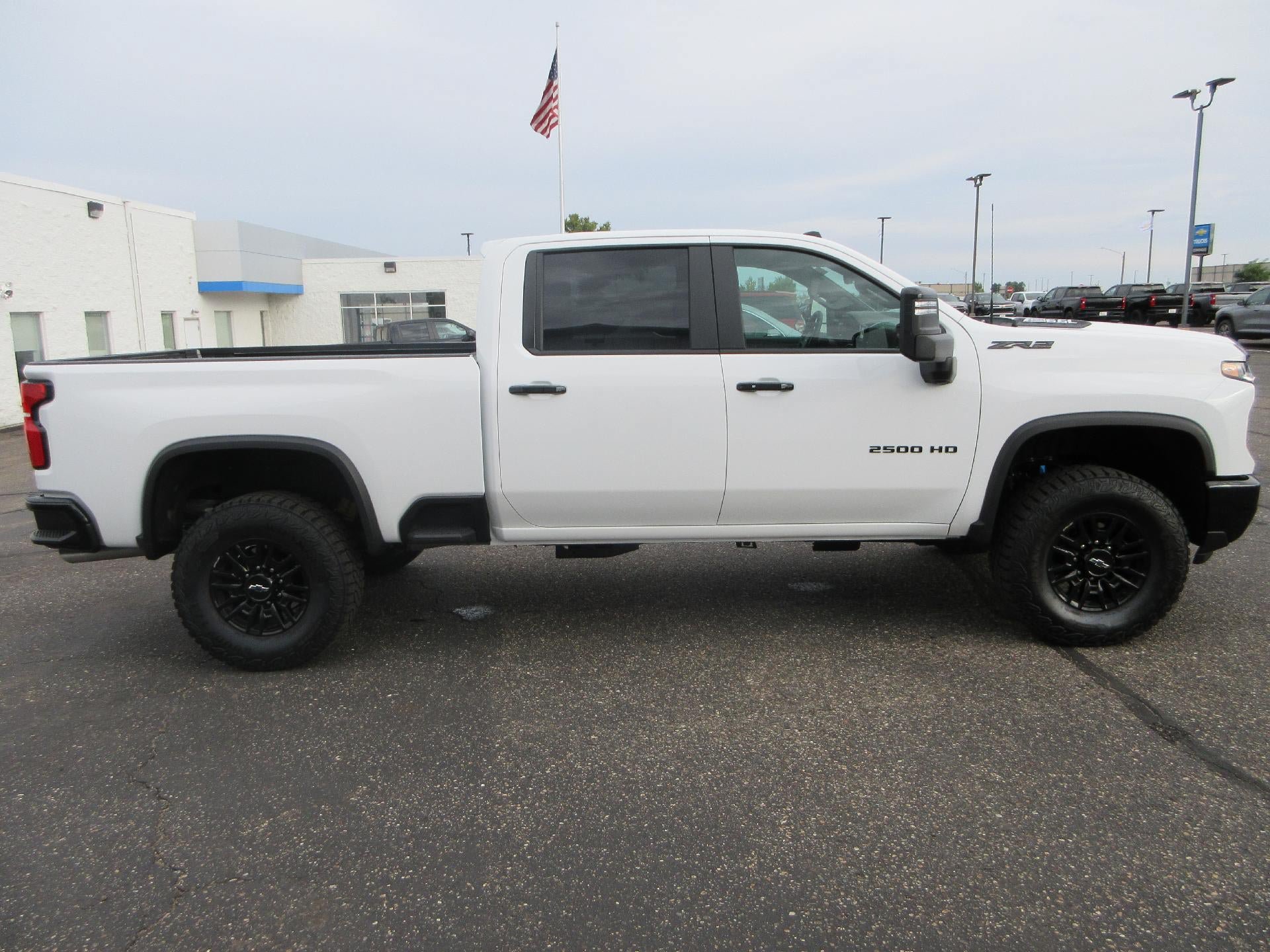 Certified 2026 Chevrolet Silverado 2500 ZR2 w/ LPO, Dark Essentials Package AWD/4WD image 4